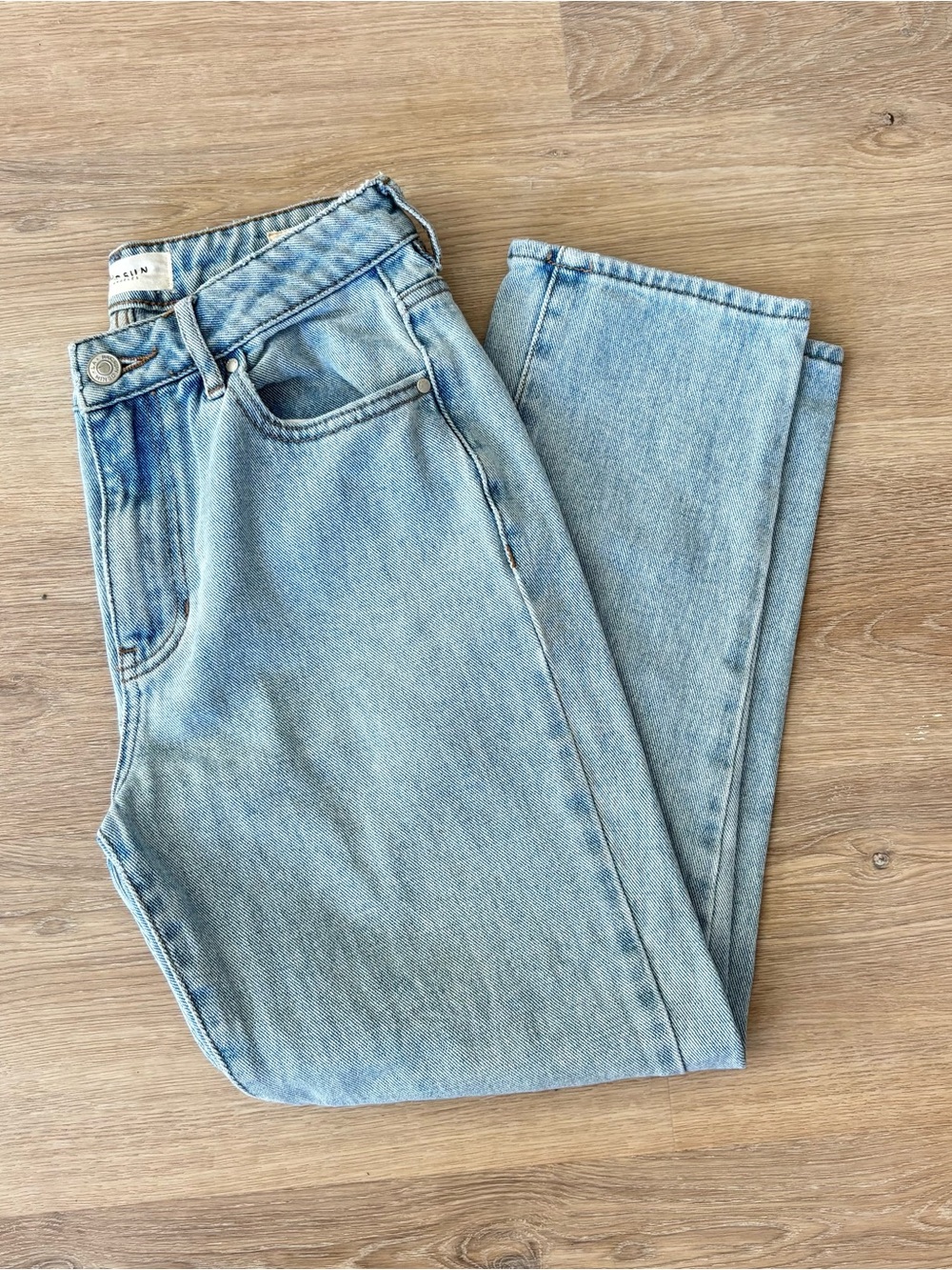 Light Wash Straight Leg Jeans